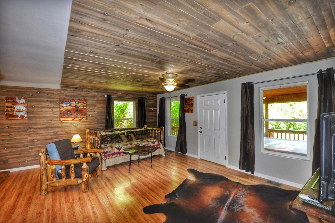 Remodelled Cabin! Great Location! Sevierville Eksteriør billede